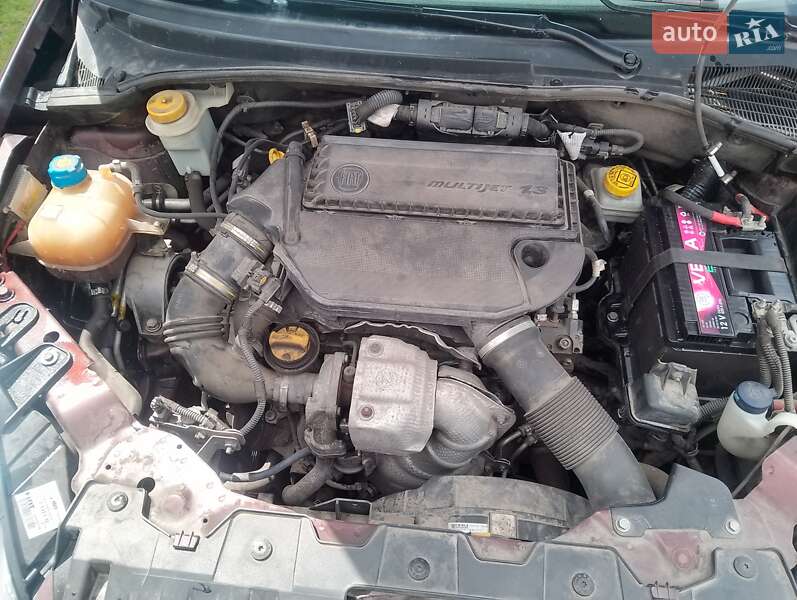 Fiat Linea (2013)