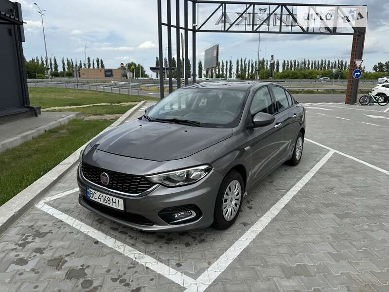 Fiat Tipo (2016)