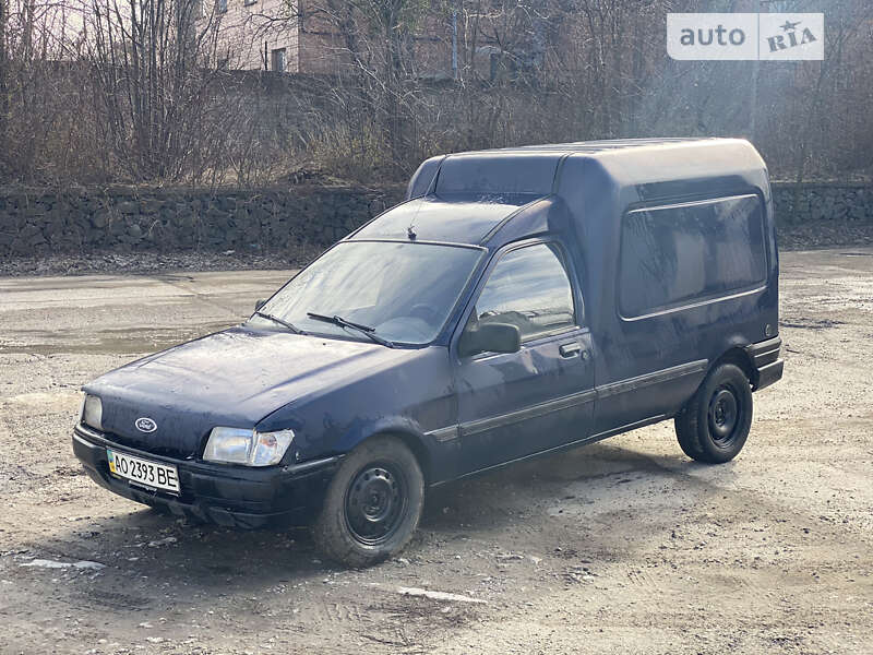 Ford Courier (1995)