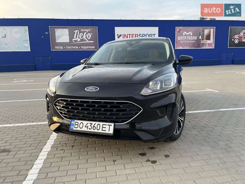 Ford Escape (2021)