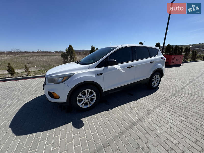 Ford Escape (2017)