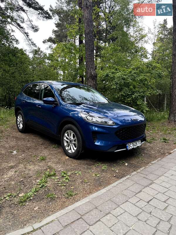 Ford Escape (2022)