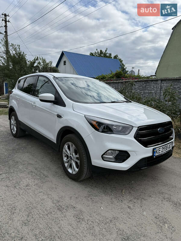 Ford Escape (2019)