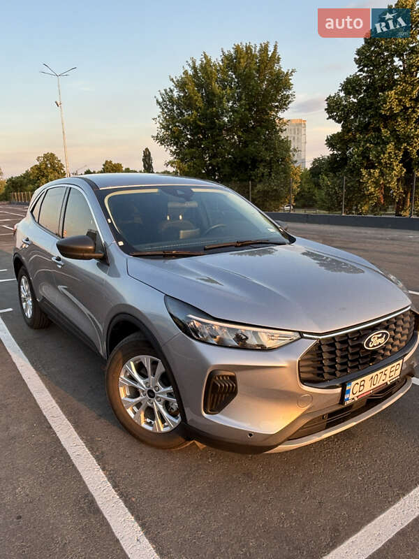 Ford Escape (2023)