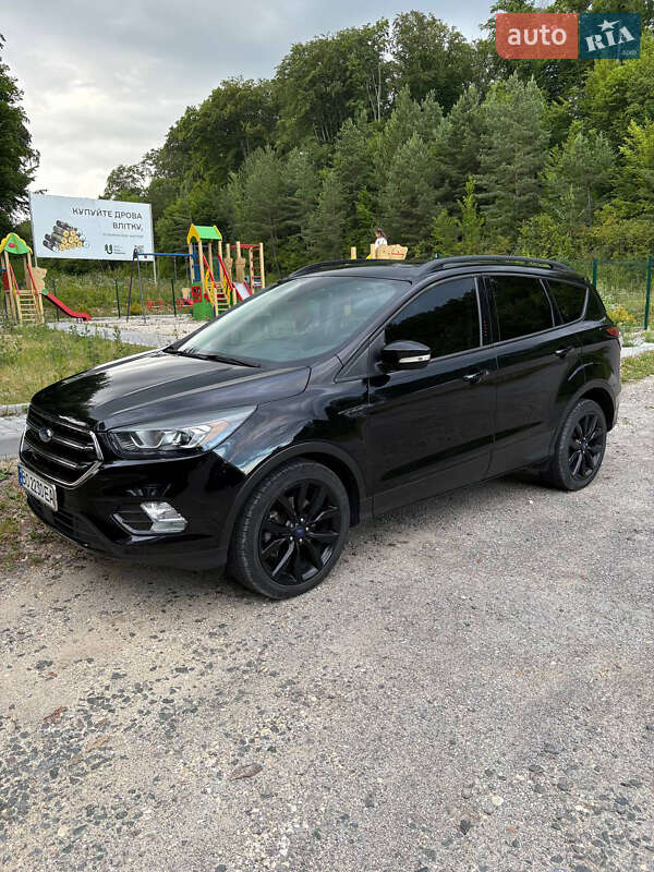 Ford Escape (2016)