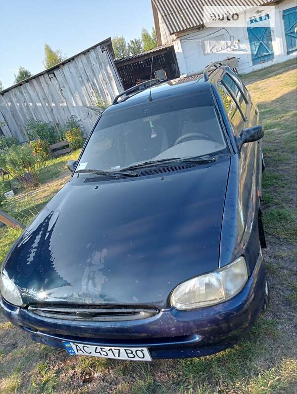 Ford Escort (1995)