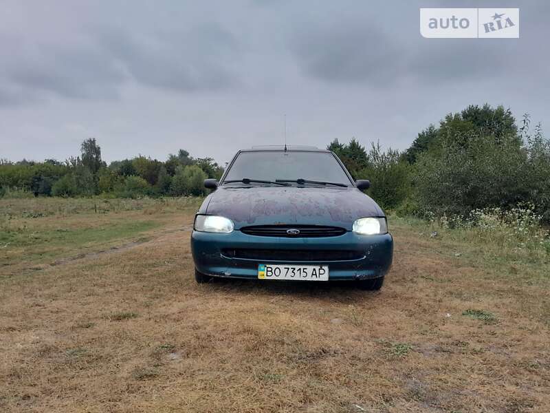 Ford Escort (1996)