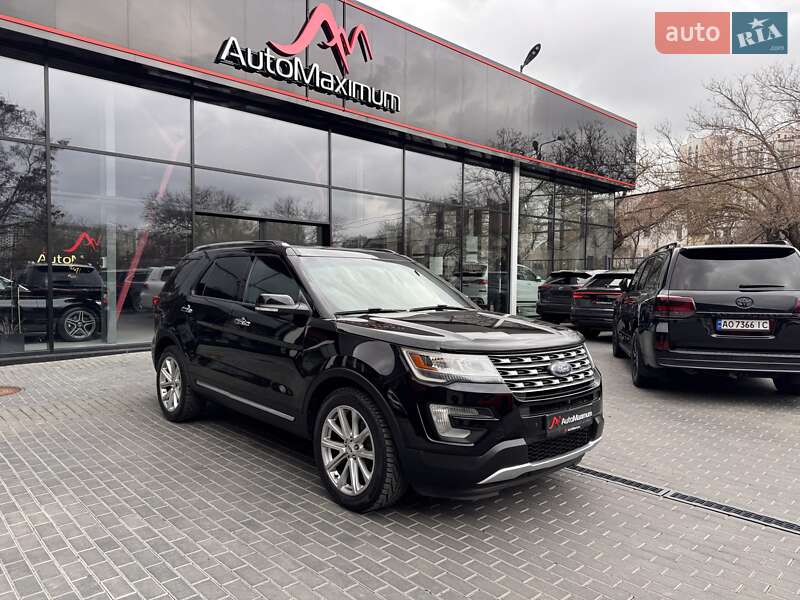 Ford Explorer (2016)