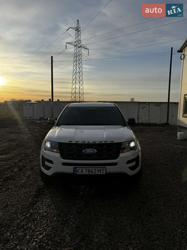 Ford Explorer (2017)