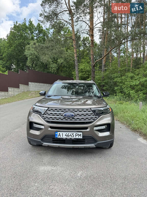 Ford Explorer (2021)