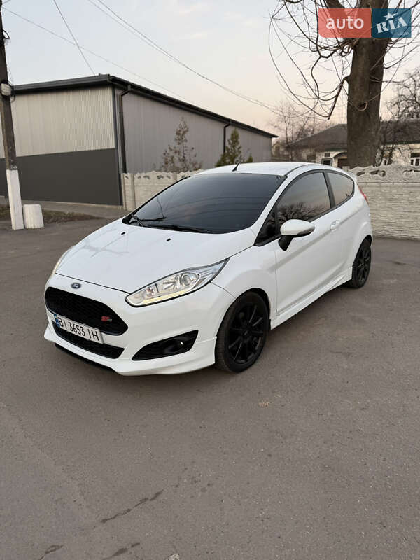 Ford Fiesta (2013)