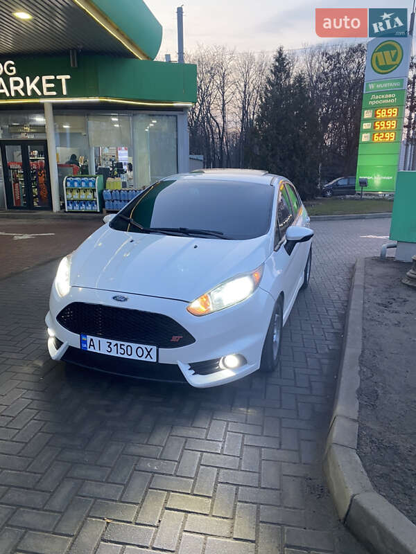 Ford Fiesta (2015)