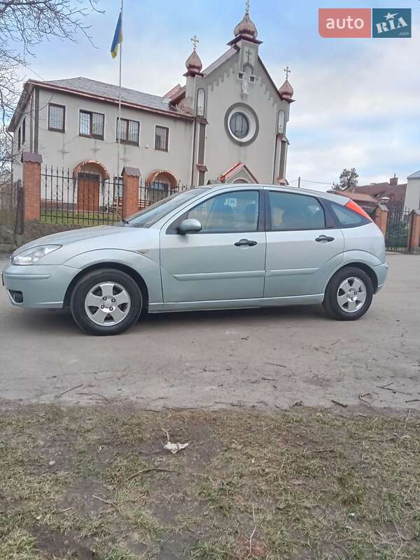 Ford Focus (2004)