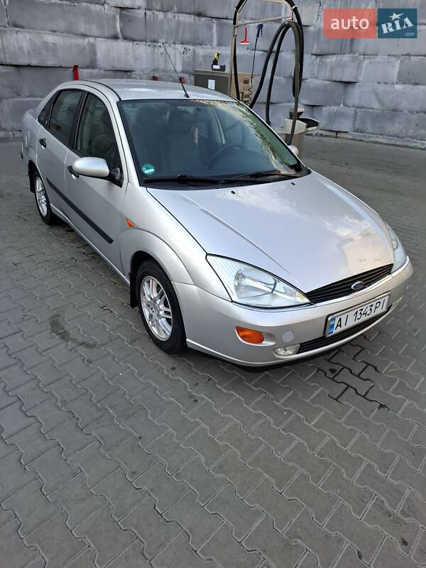 Ford Focus (2000)