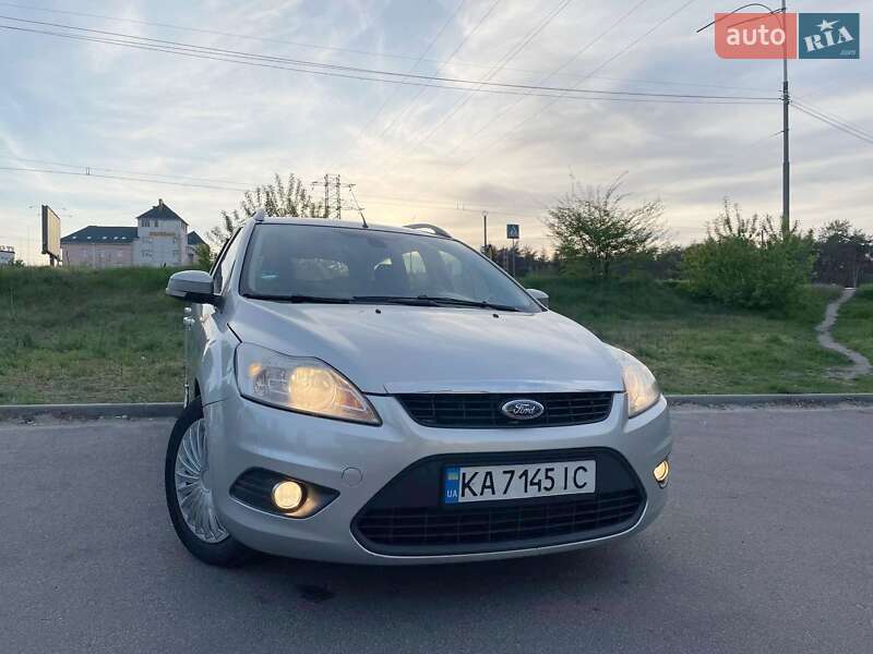 Ford Focus (2010)