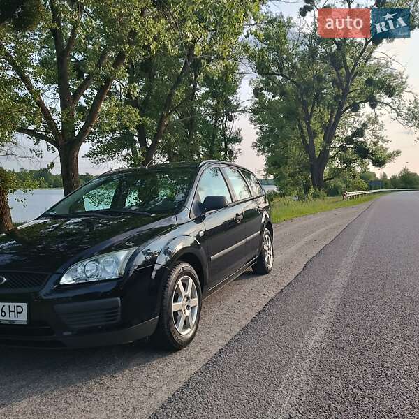 Ford Focus (2005)