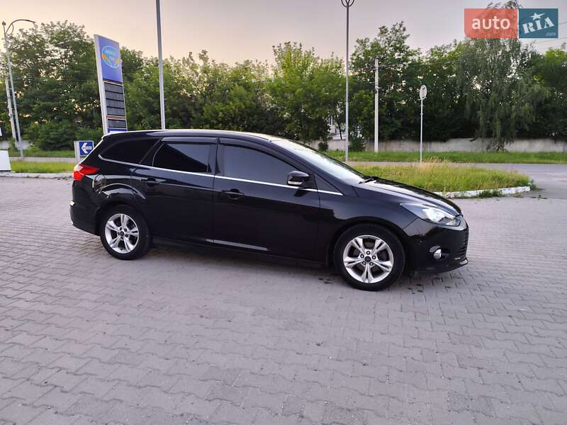 Ford Focus (2012)