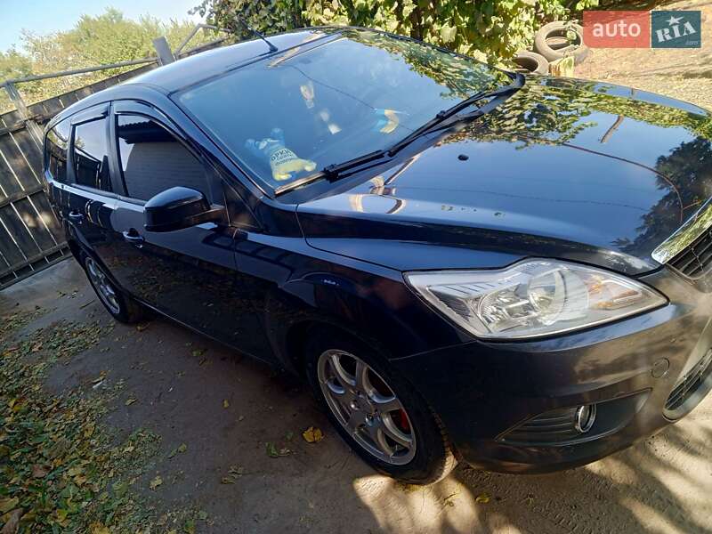Ford Focus (2009)