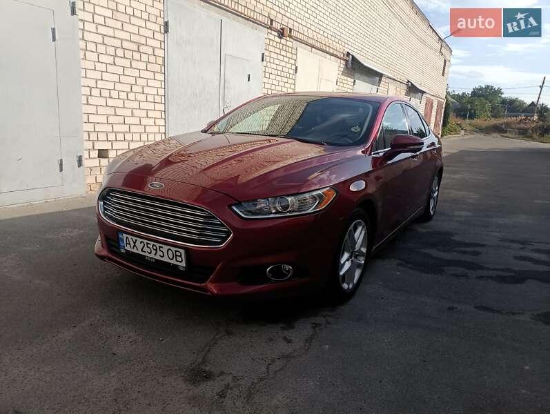 Ford Fusion (2015)