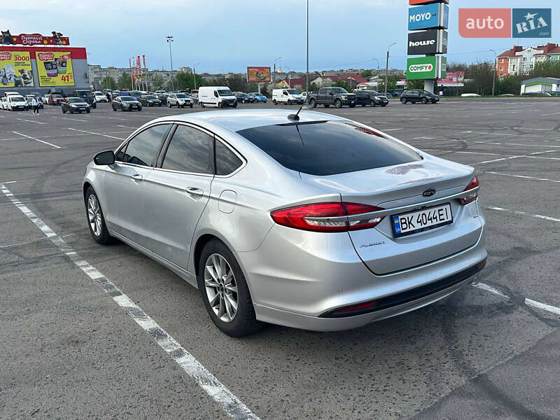 Ford Fusion (2017)