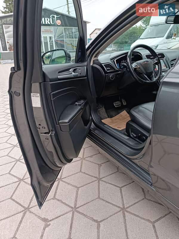 Ford Fusion (2018)