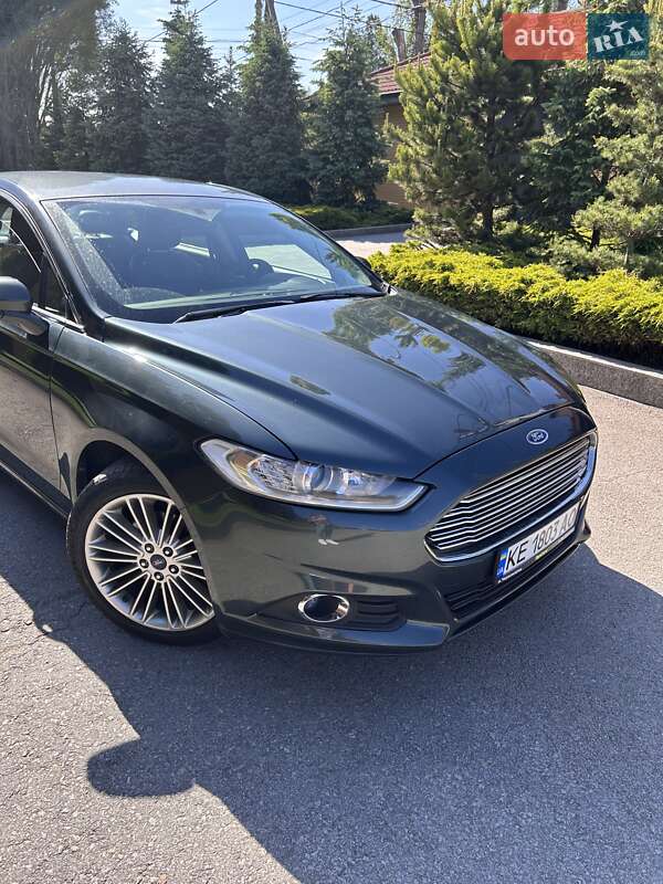 Ford Fusion (2014)