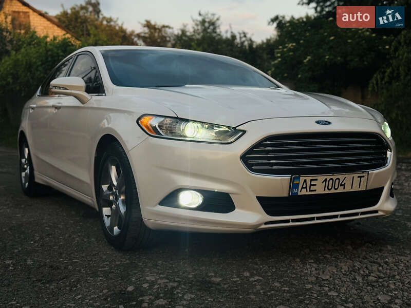 Ford Fusion (2014)