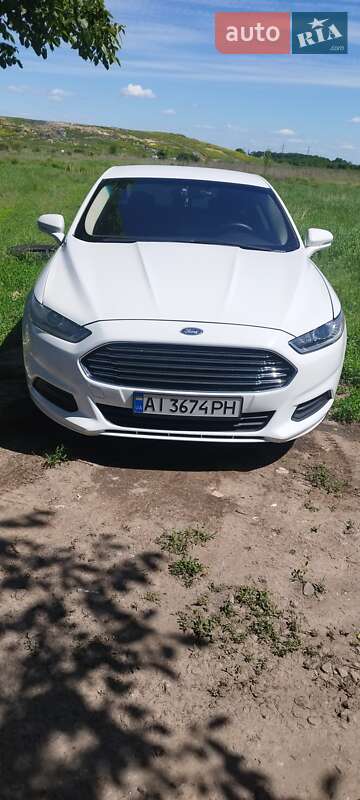 Ford Fusion (2013)