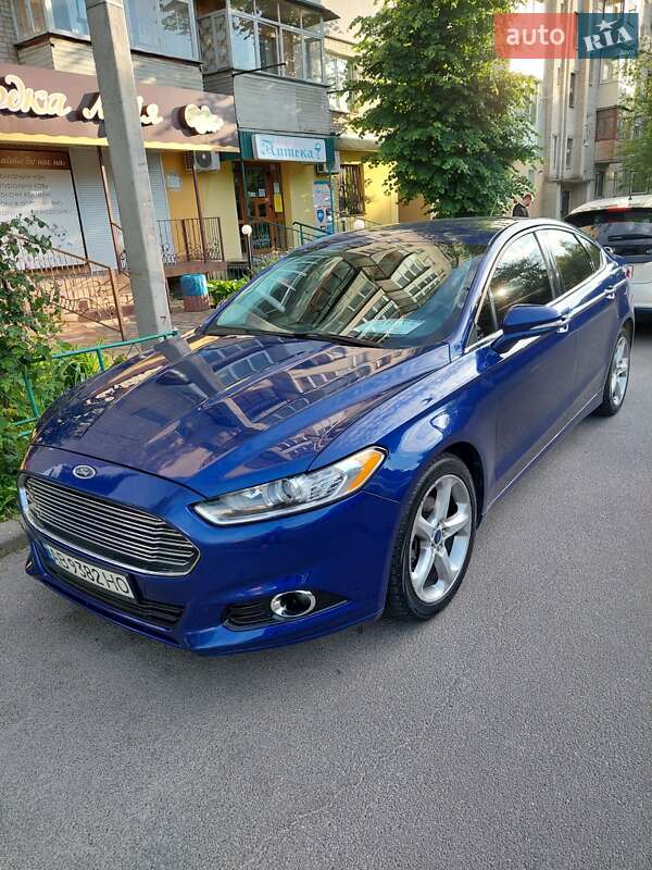 Ford Fusion (2015)