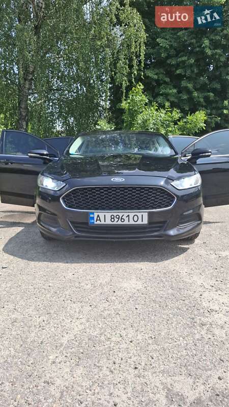 Ford Fusion (2015)
