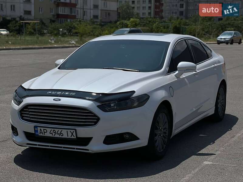 Ford Fusion (2013)