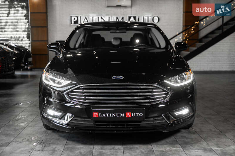 Ford Fusion (2016)