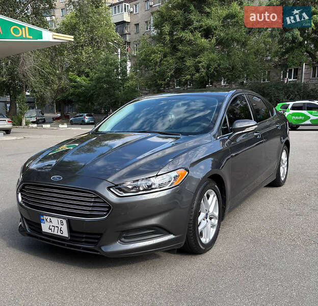 Ford Fusion (2014)