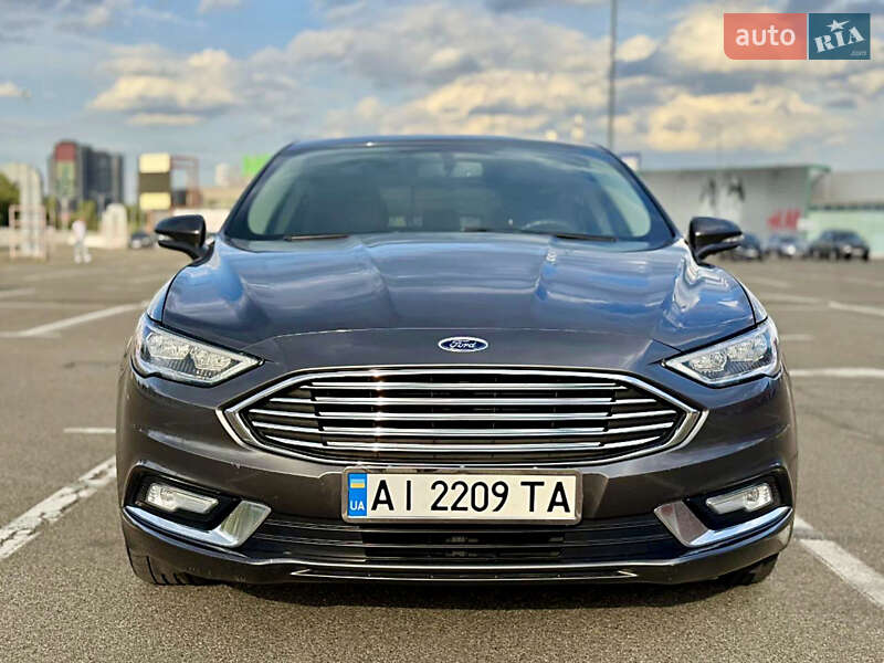 Ford Fusion (2016)