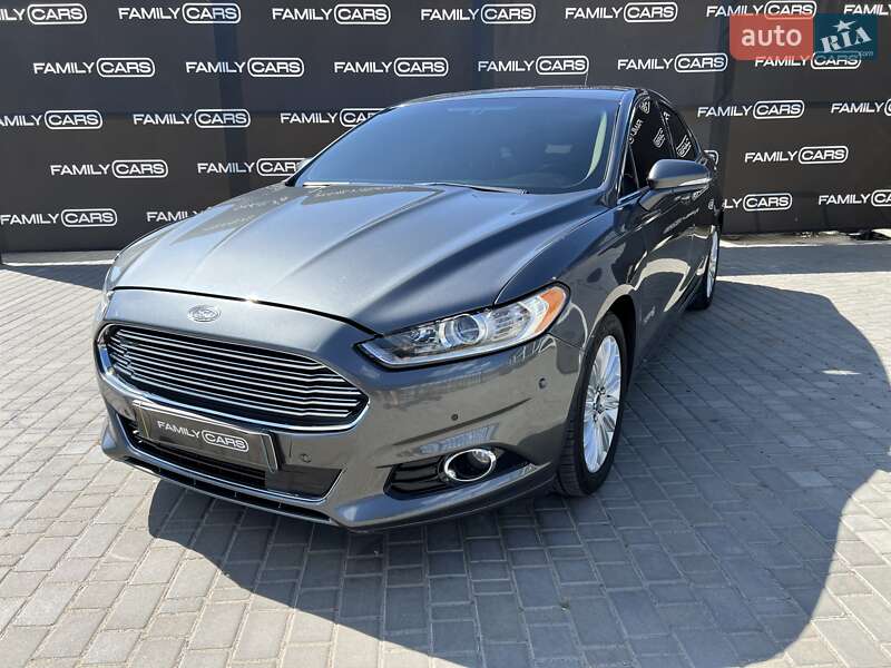 Ford Fusion (2014)