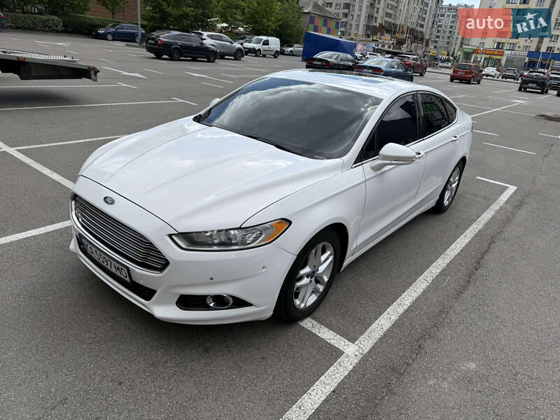 Ford Fusion (2013)