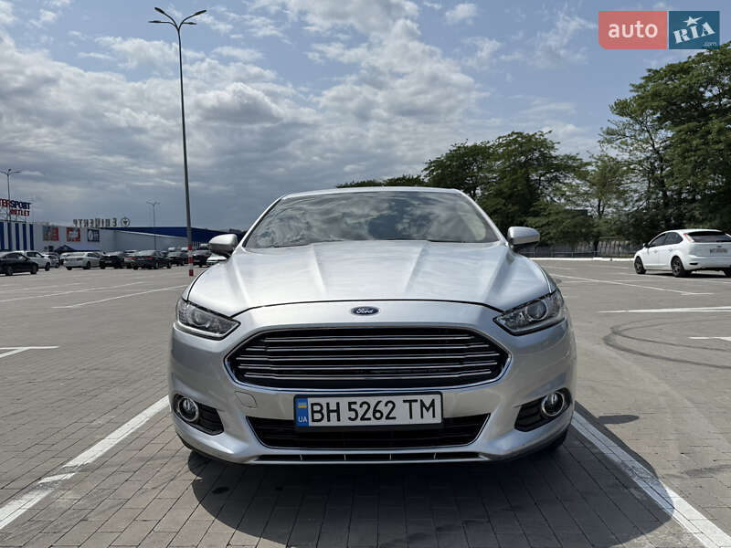 Ford Fusion (2013)