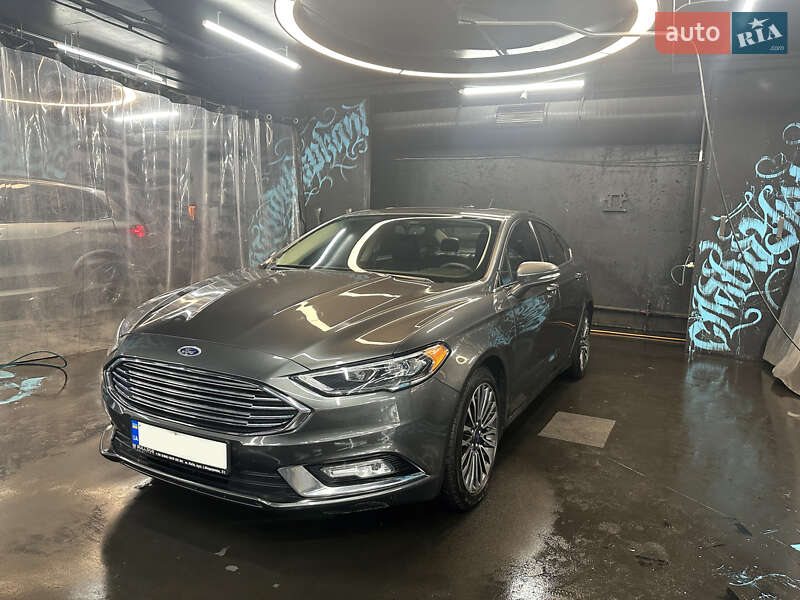 Ford Fusion (2018)