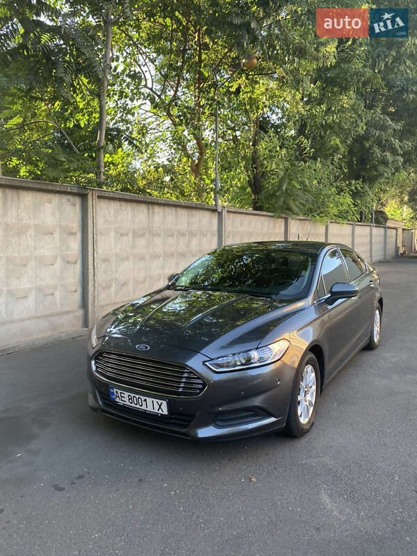 Ford Fusion (2015)