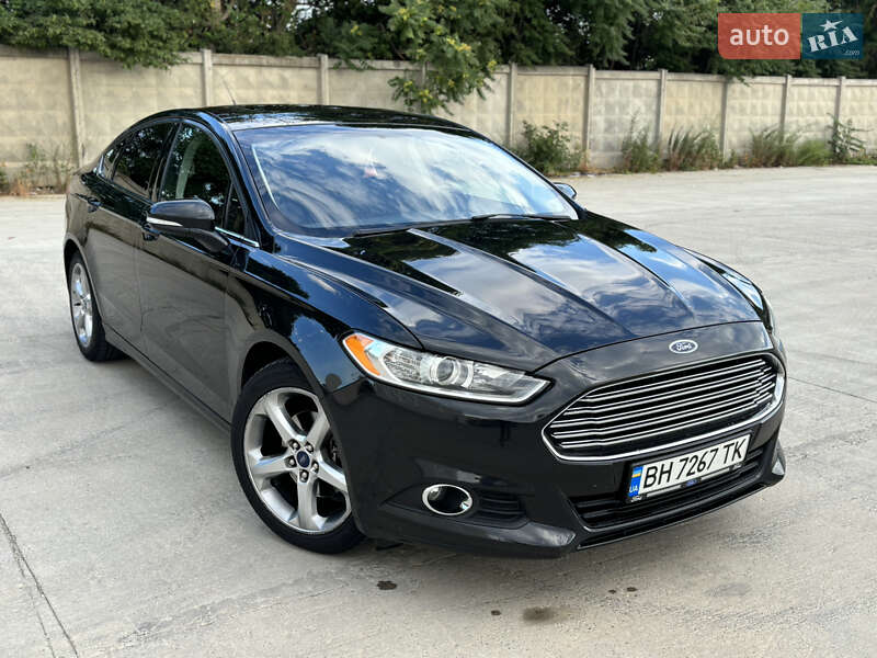 Ford Fusion (2014)