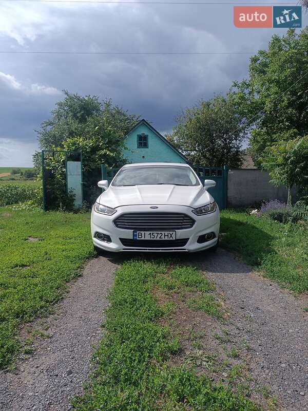Ford Fusion (2013)