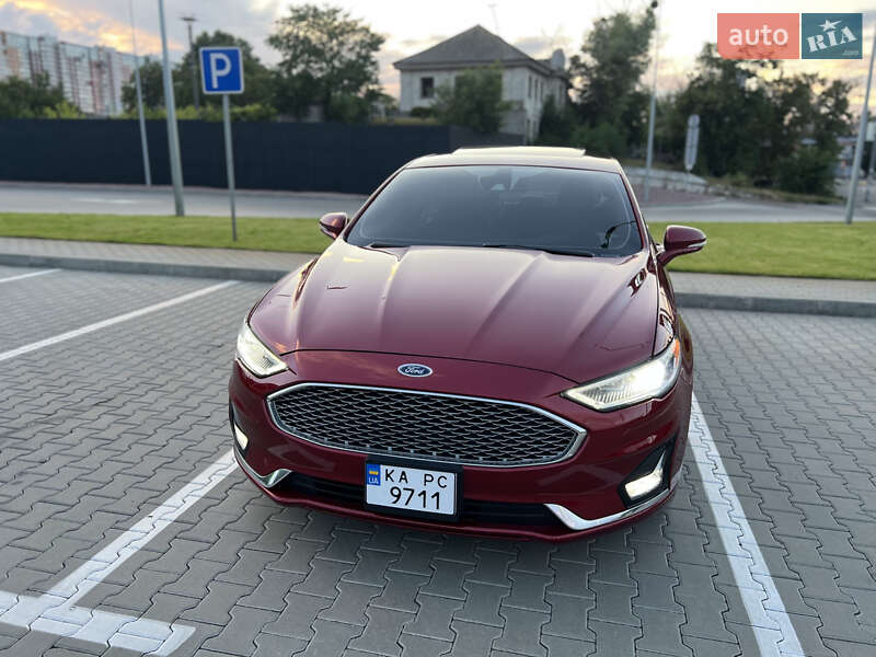 Ford Fusion (2019)