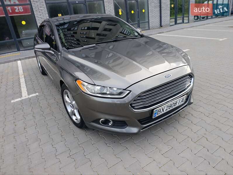 Ford Fusion (2014)