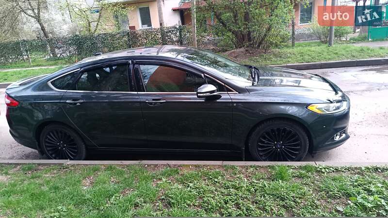 Ford Fusion (2014)