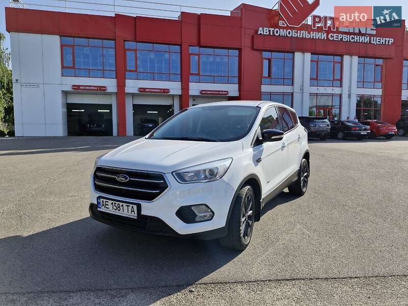Ford Kuga (2017)