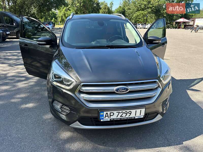 Ford Kuga (2019)