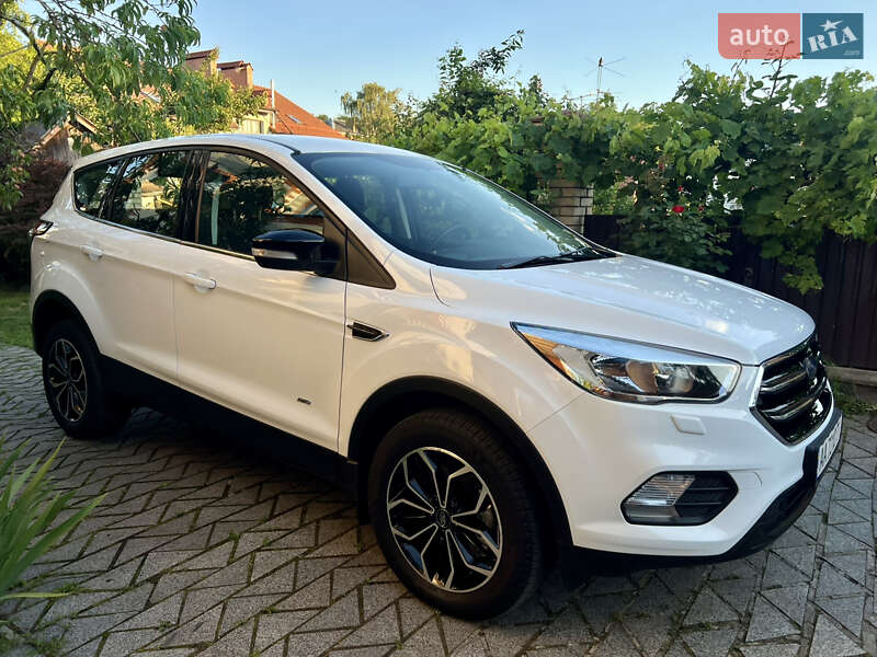Ford Kuga (2017)