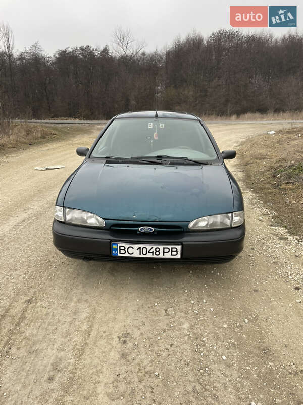 Ford Mondeo (1993)