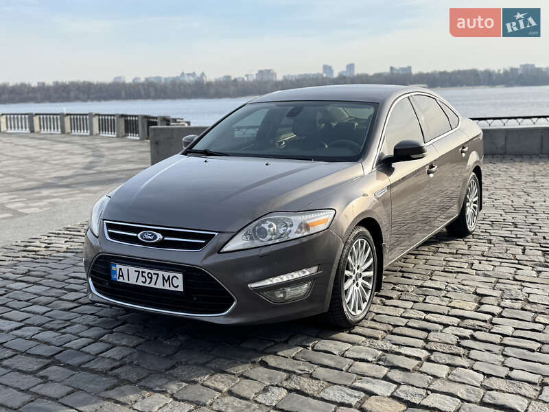 Ford Mondeo (2012)