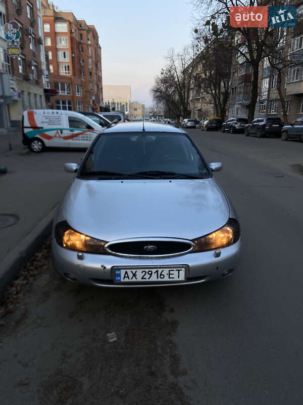 Ford Mondeo (1998)